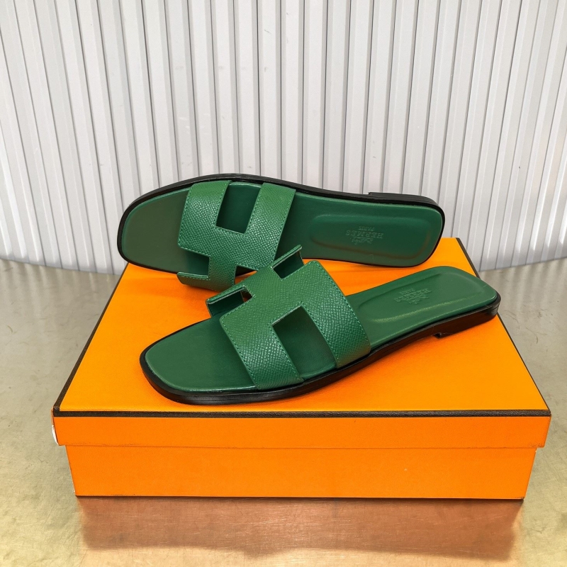 H**mes slippers